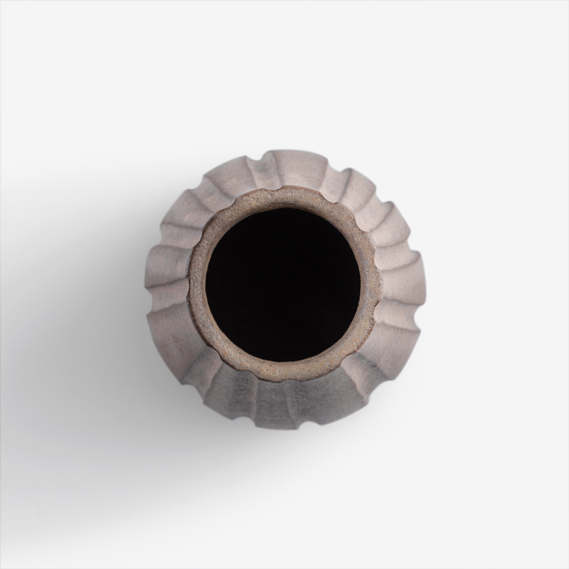 WAGA Earth 13.5cm Ceramic Vase | Gray_3