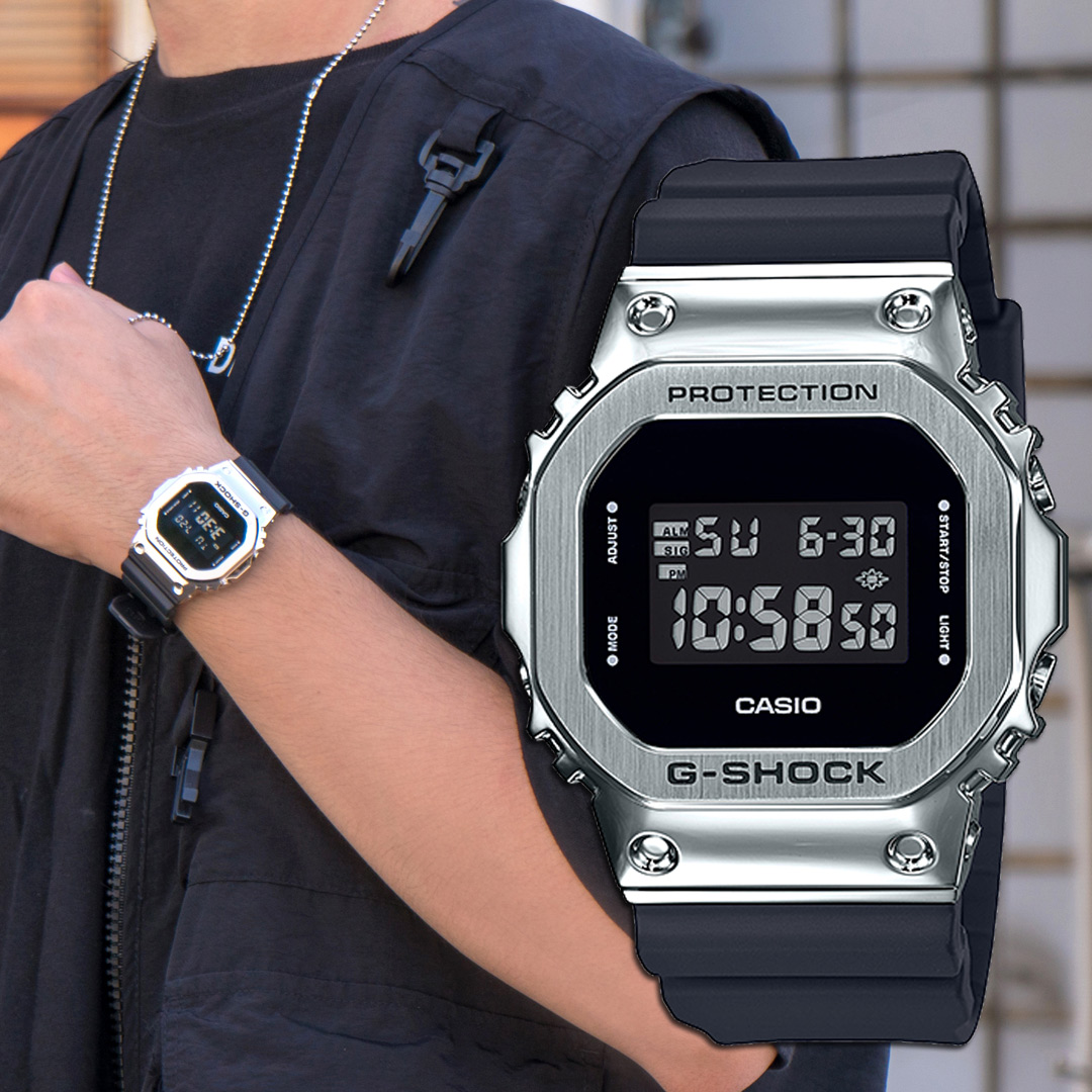 【母親節限定↘下殺73折!】現貨 G-SHOCK GM-5600-1 金屬強悍耐衝擊數位橡膠腕錶/黑x銀框 GM-5600-1DR 樹脂錶帶 計時碼錶  自動日曆 手錶 公司貨保固 熱賣中! NT$4,380