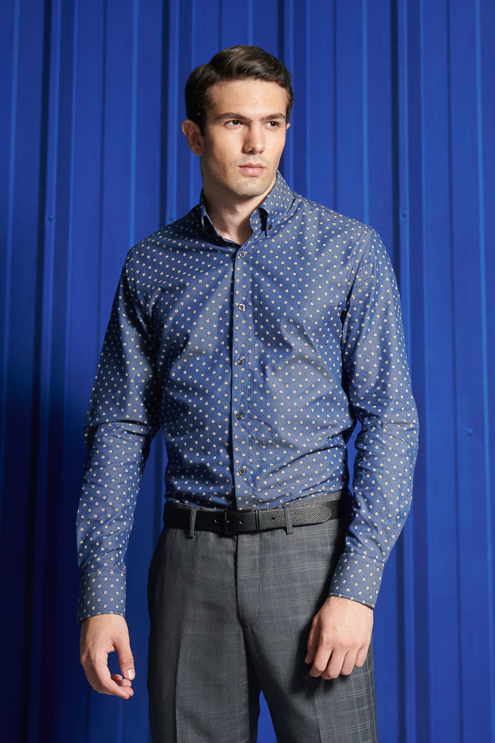 SST&C #Comfortable Cotton  White and Red Floral Dark Blue Shirt | 0312110009  (Outlet)_0