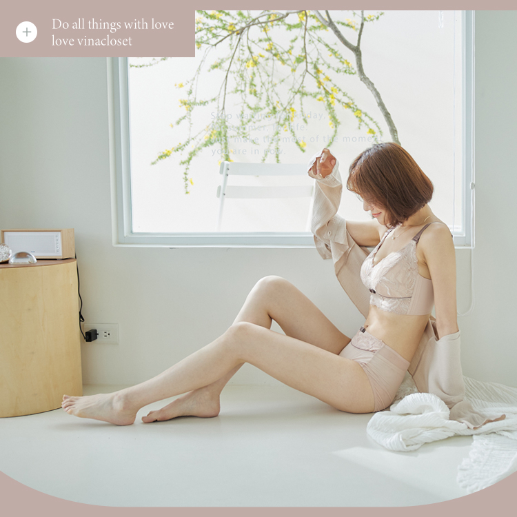 雪花仙子 ‧ 中高腰蕾絲三角內褲-卡其VC維娜368201P_1