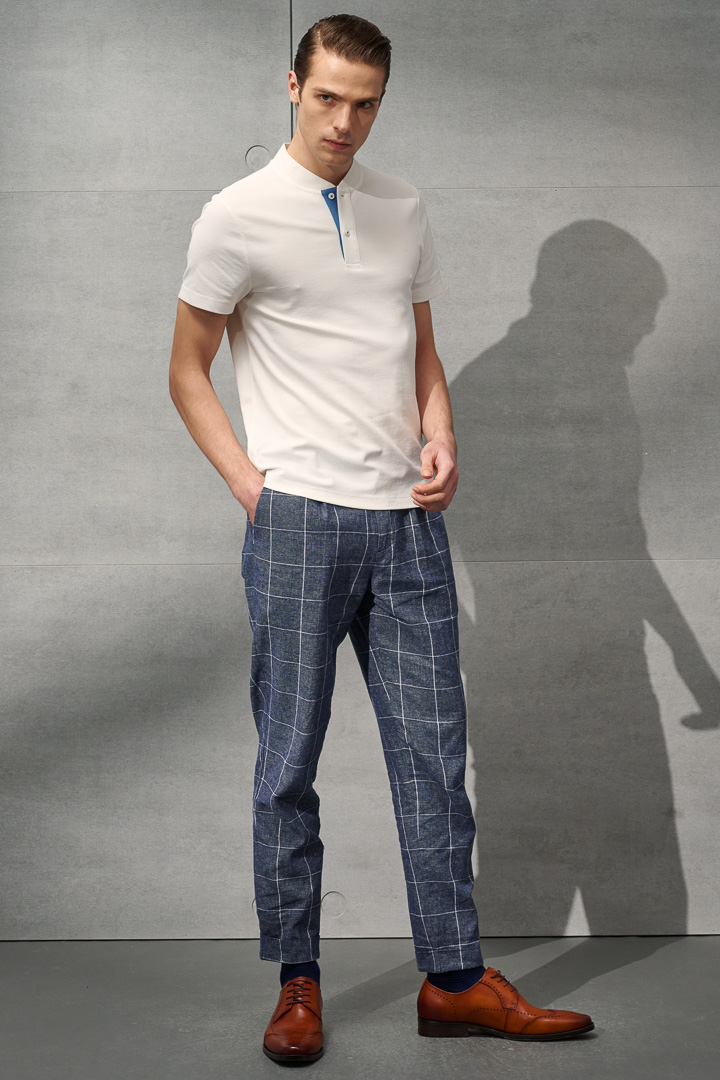 SST&C Sailor Blue Pane Cotton and Linen Loose Fit Casual Trousers | 1212203002  (Outlet)_2