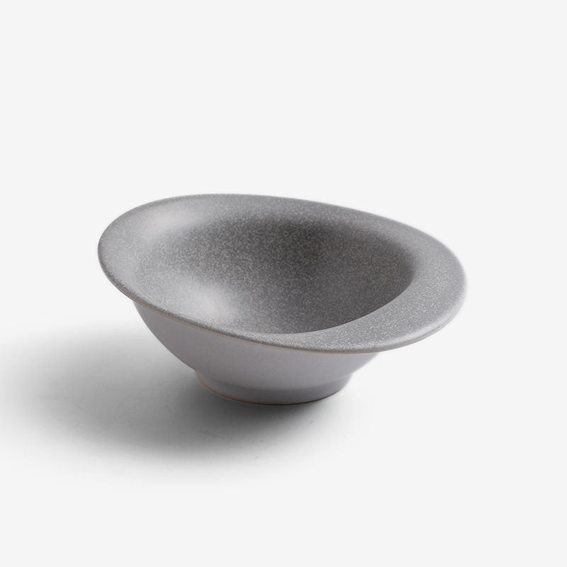 WAGA 弧曲霧灰 14cm 不規則陶瓷小碗｜清水灰｜單品_0