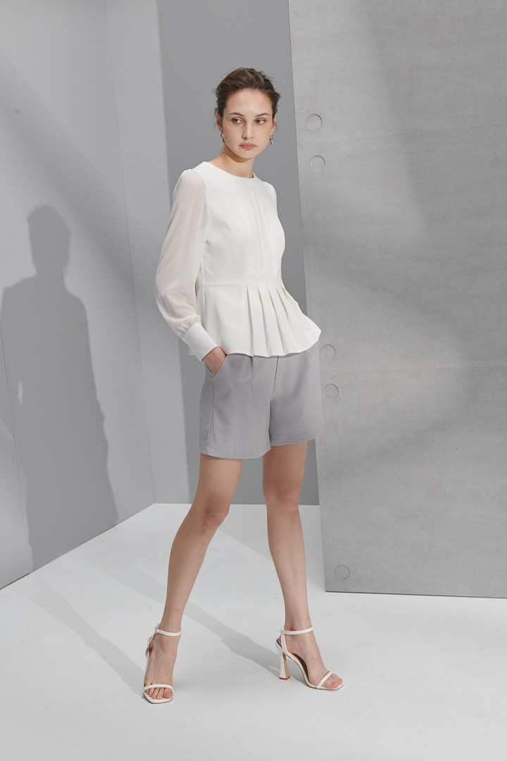 SST&C #Online Exclusive  Women'S Light Gray Pleated Shorts | 8262205002  (Outlet)_3