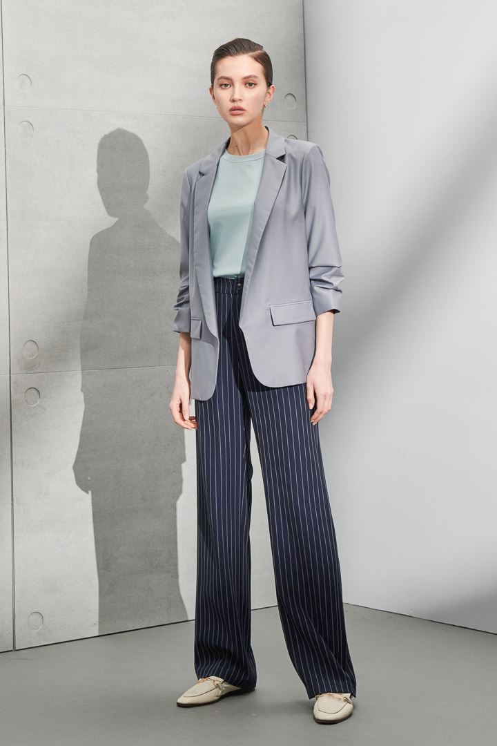 SST&C #Online Exclusive  Premium Gray Three-Quarter Sleeve Wrinkled Jacket | 8162205006  (Outlet)_2