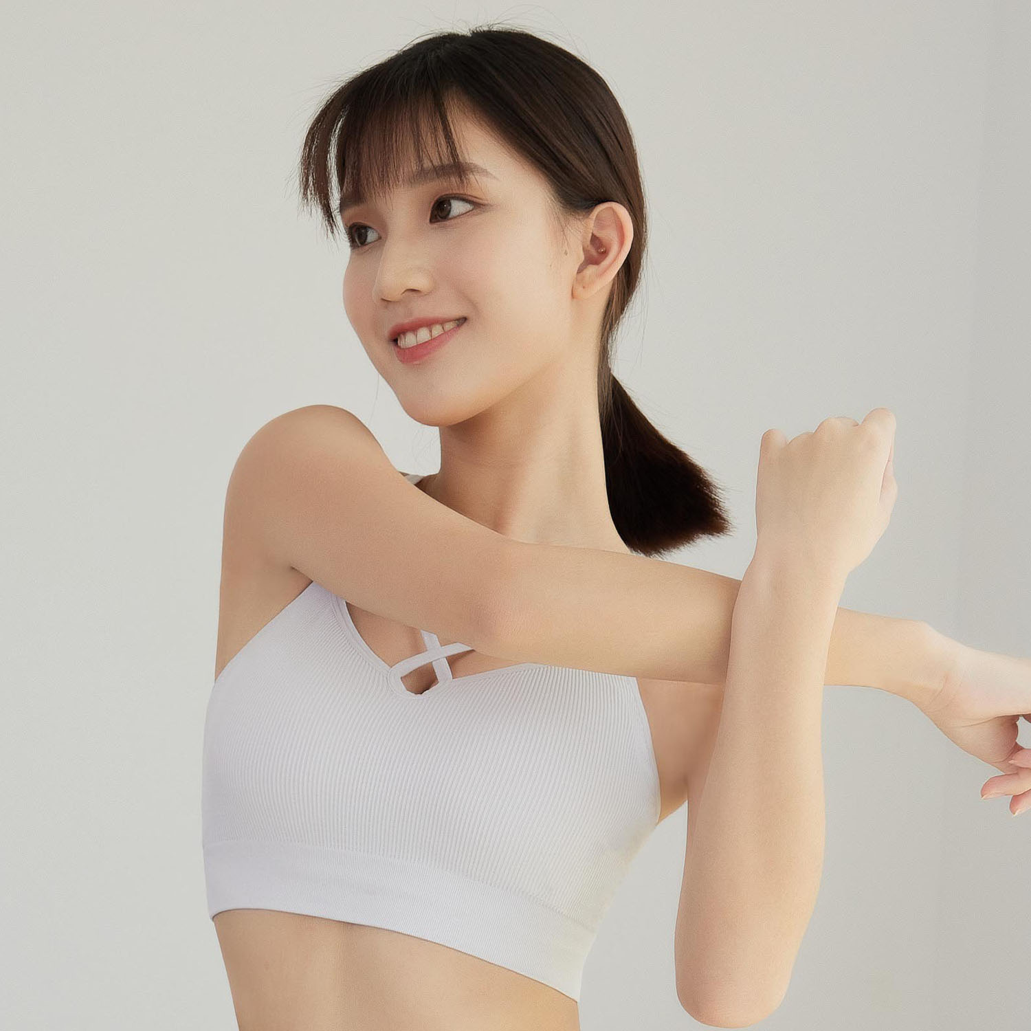 [RUN]RUN愛運動-FREE LIFE運動背心美背BRA TOP-冰晶灰_2