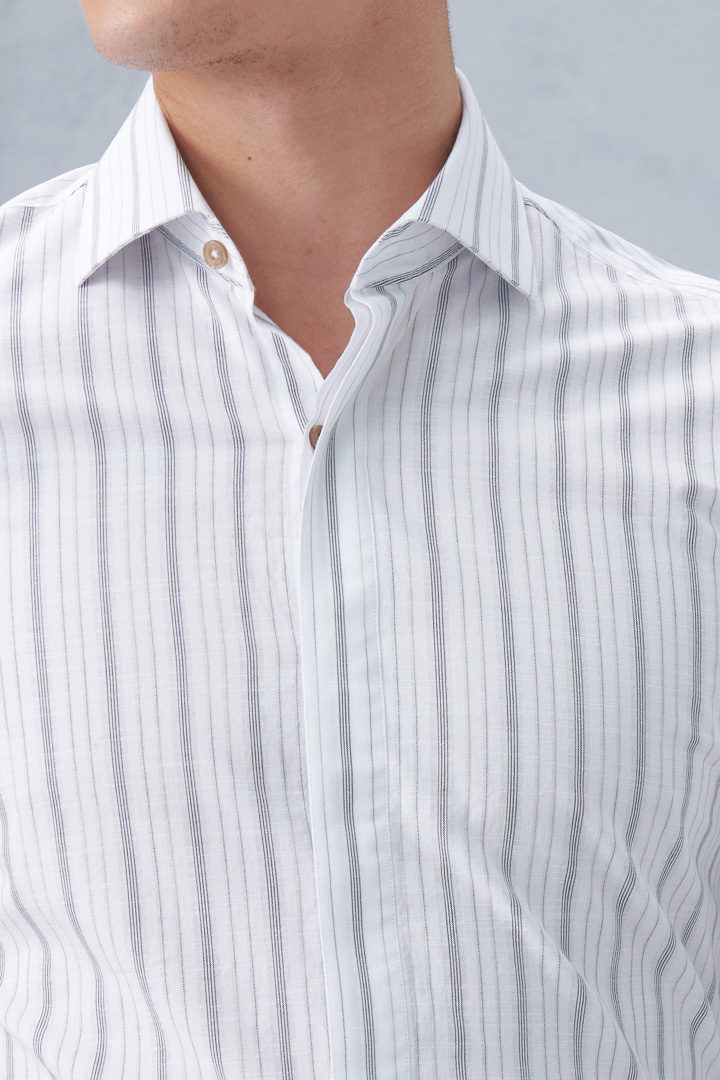 SST&C #Comfortable Pure Cotton  Irregular Black Striped Pattern Standard Shirt On White Background | 0312210017  (Outlet)_5