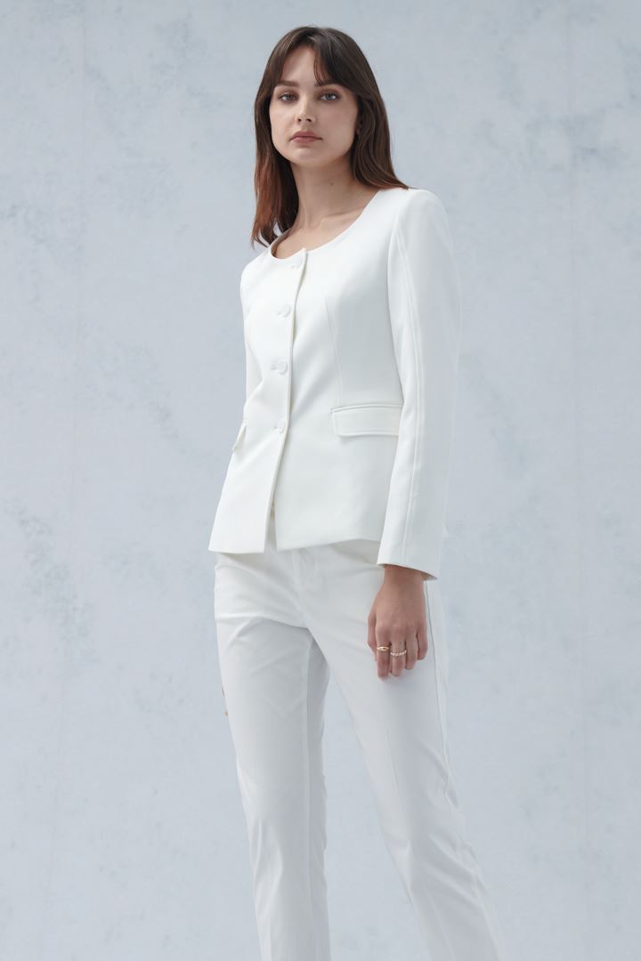 SST&C Women'S White Standard Fit Low Waist Small Straight Trousers | 8262210001  (Outlet)_5