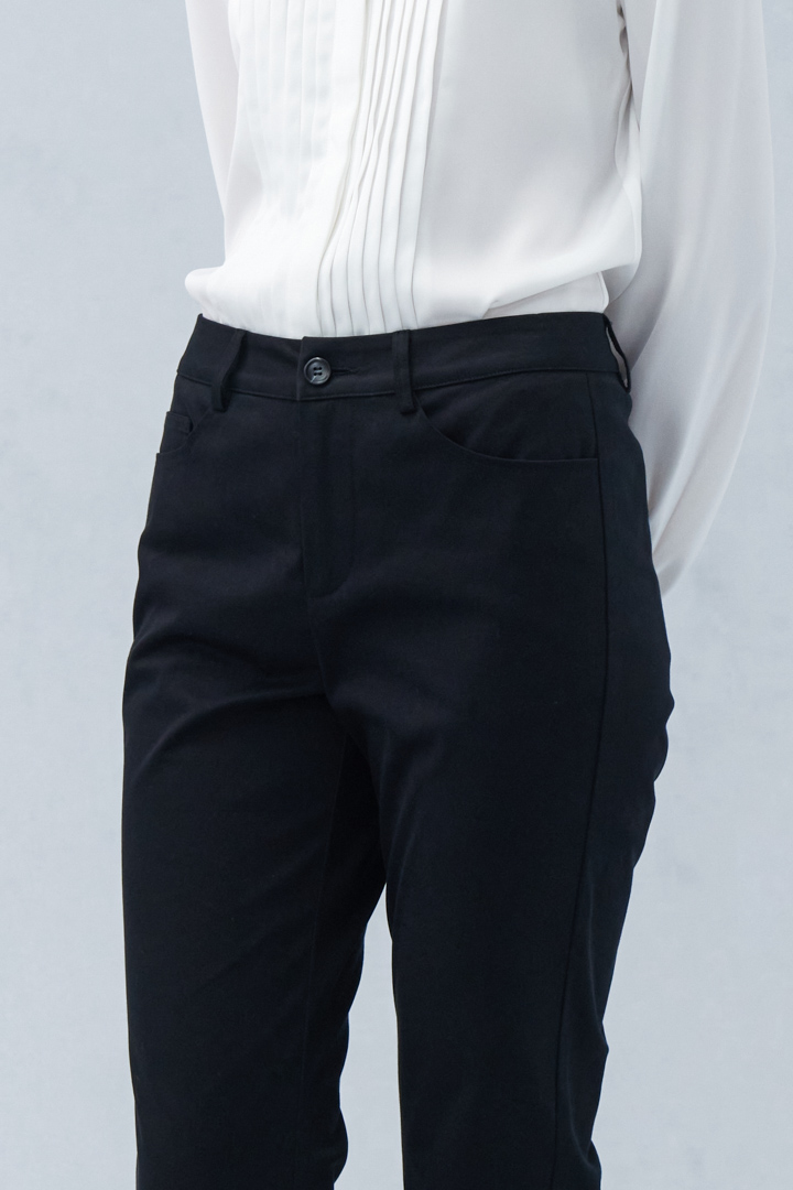 SST&C Women'S Black Standard Fit Low Waist Small Straight Trousers | 8262210003  (Outlet)_7