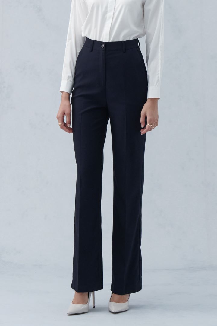 SST&C Women'S Dark Blue Loose Fit High Waist Slightly Flared Leg-Revealing Trousers | 8262210004  (Outlet)_0