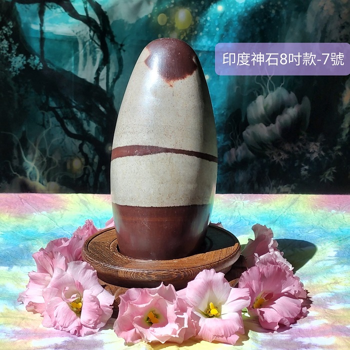 印度神石8吋款7號 協助歸於中心並接地紮根、喚醒拙火、活化內在旺盛的生命源流 。_1