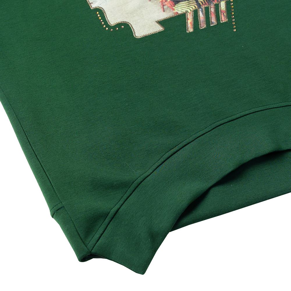 ILEY伊蕾 時髦貼布刺繡圓弧下擺彈性縲縈上衣(深綠色；M-XL)1223061204_3