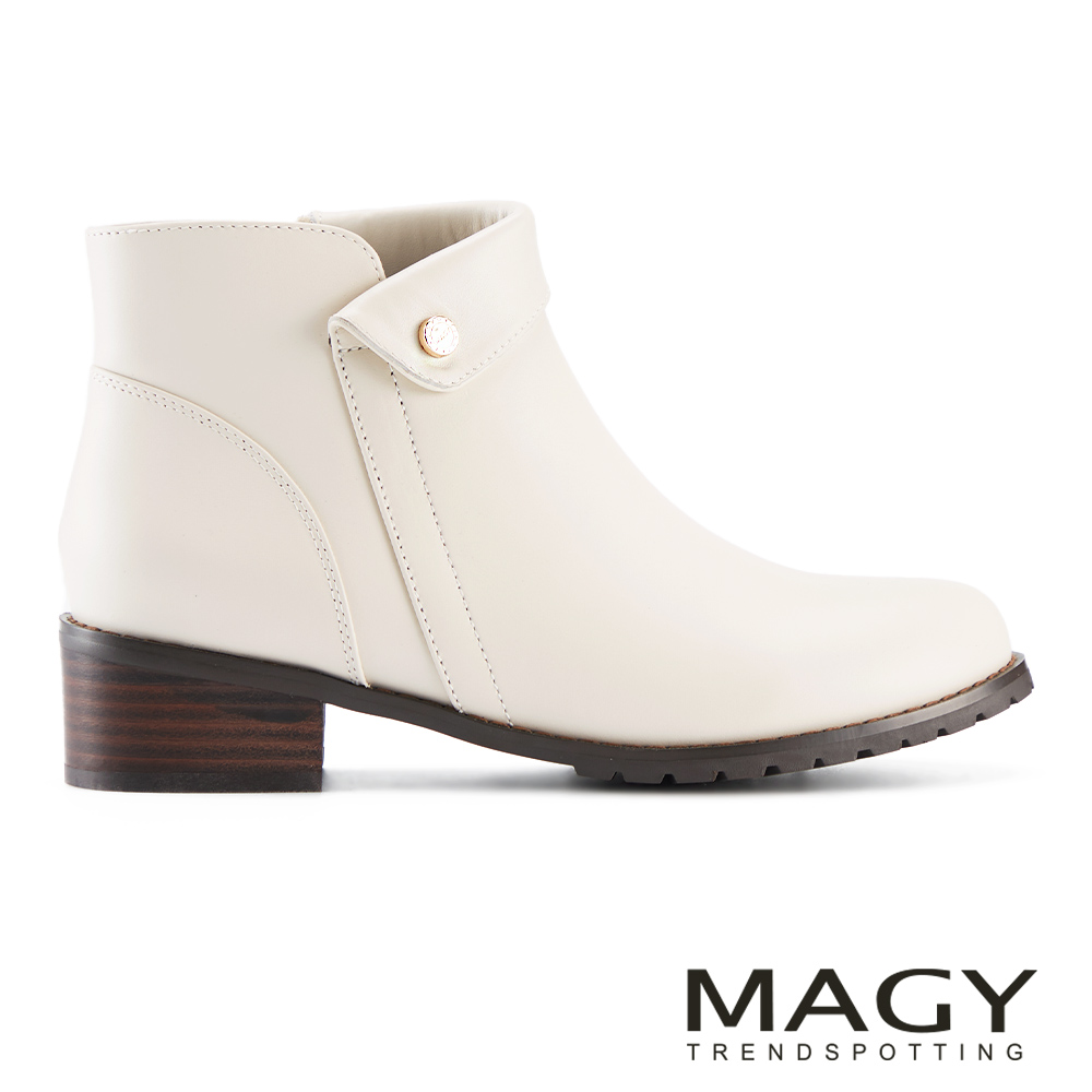 MAGY 復古反折鉚釘真皮短靴 米白 #14901