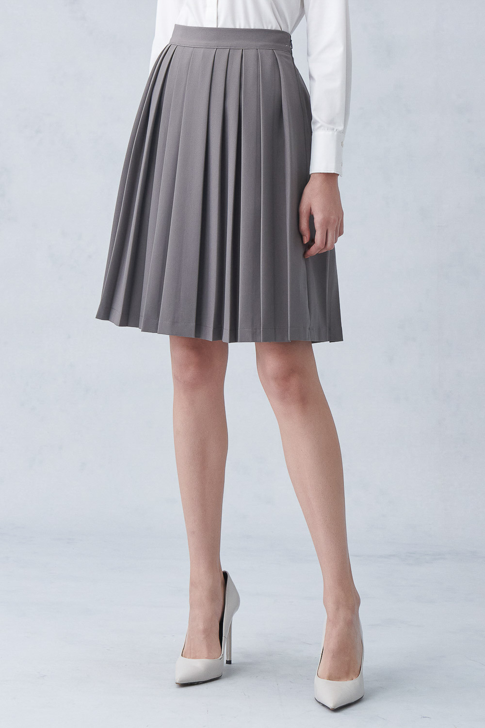 SST&C Gray Symmetrical Pleated Skirt | 8362211003  (Outlet)_1