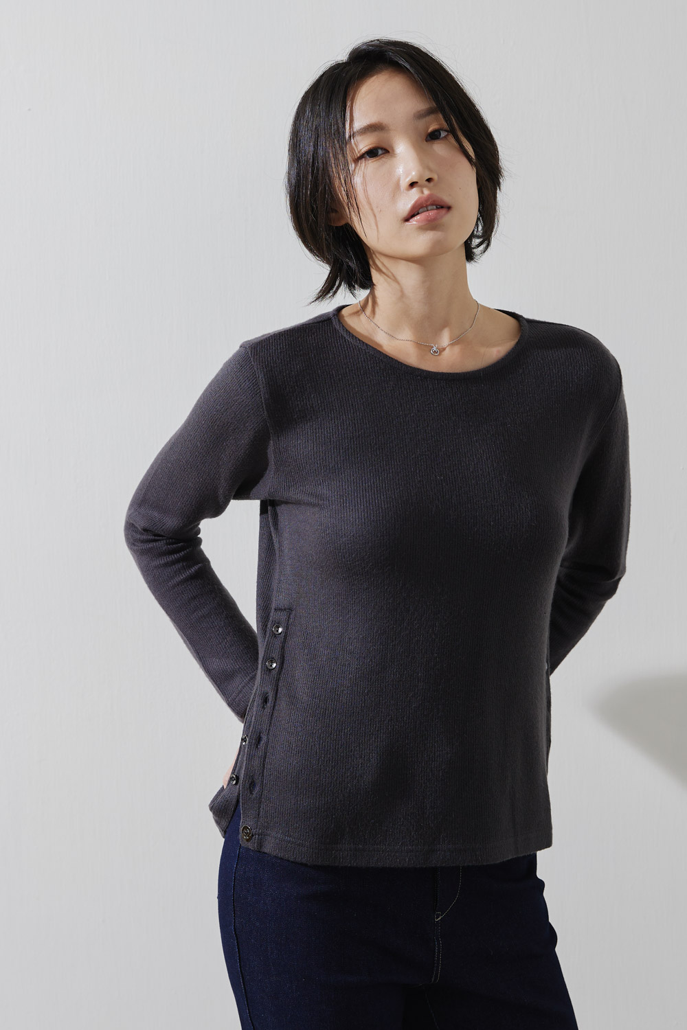 SST&C Dark Gray Round Neck Side Buttoned Elastic Knit Top | 8762211002  (Outlet)_0