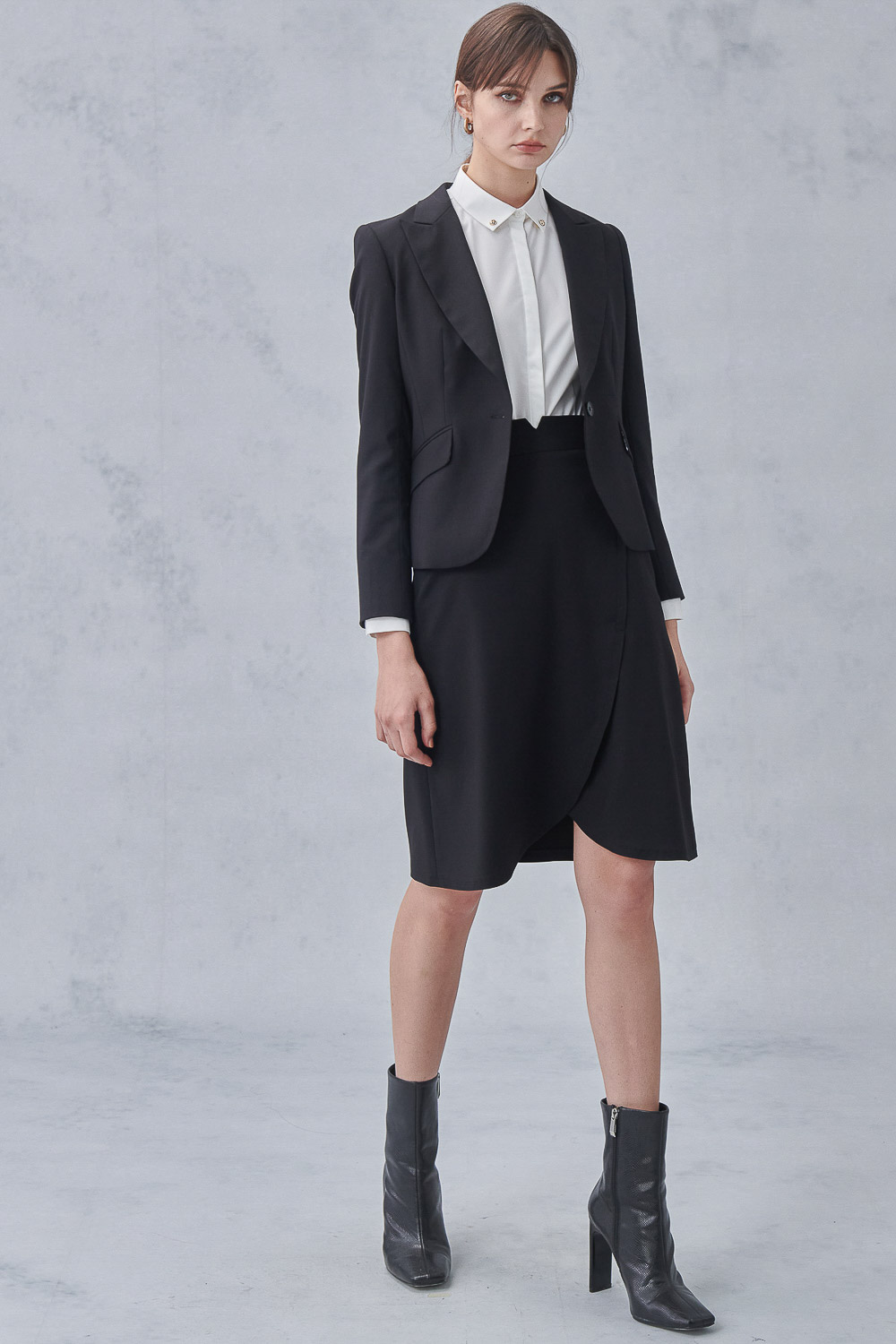 SST&C Black Short Sword Collar Suit Jacket | 7162211002  (Outlet)_3