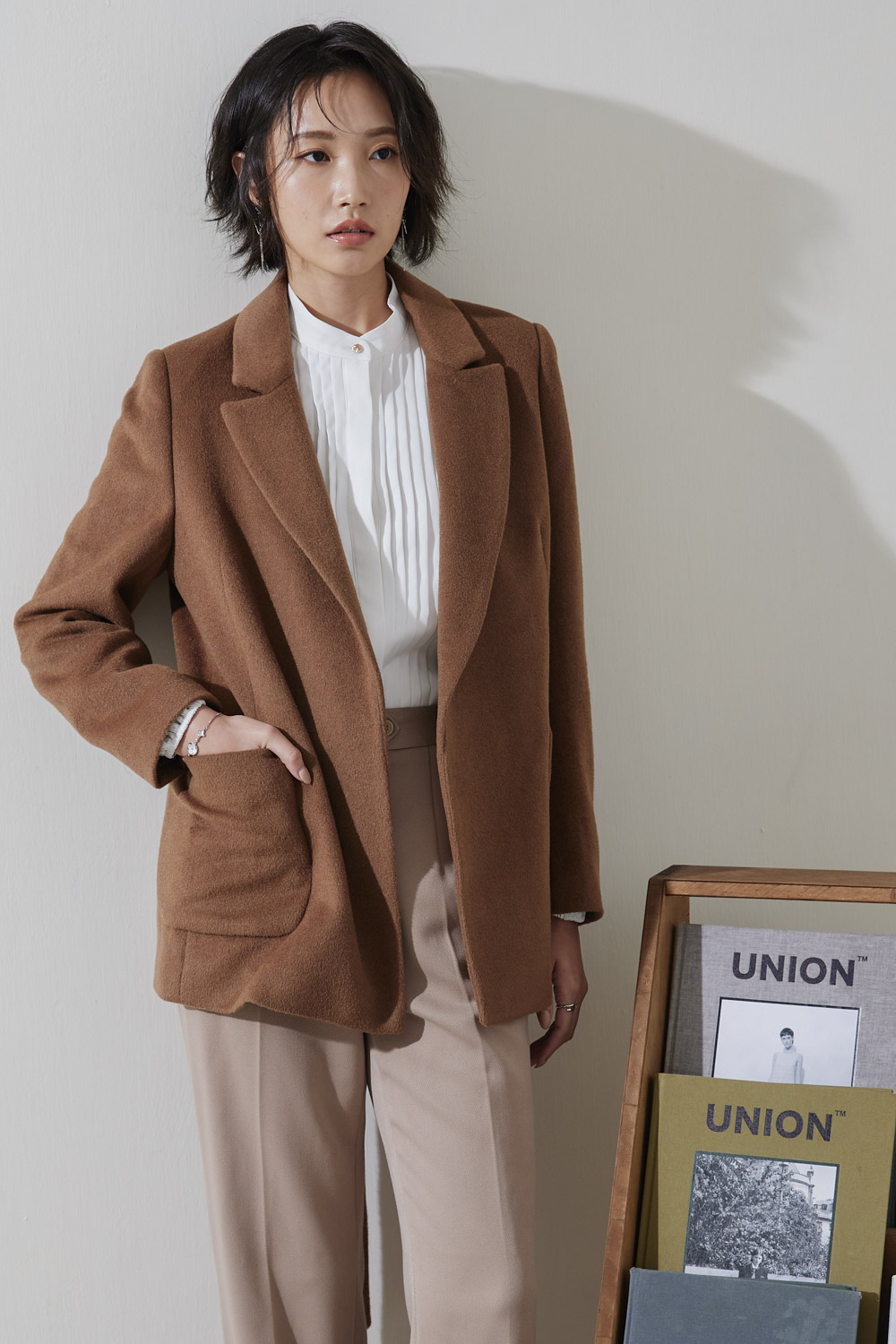 SST&C #Online Exclusive  Camel Strappy Short Coat | 8162210009  (Outlet)_2