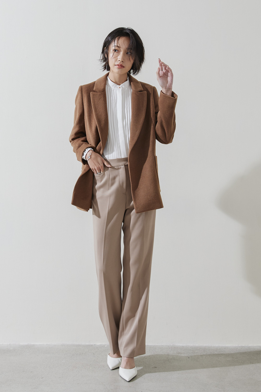 SST&C #Online Exclusive  Camel Strappy Short Coat | 8162210009  (Outlet)_3