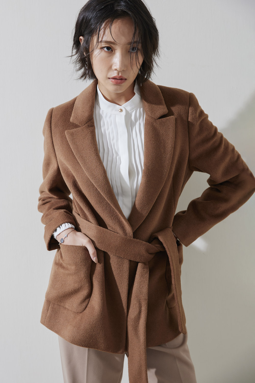 SST&C #Online Exclusive  Camel Strappy Short Coat | 8162210009  (Outlet)_4