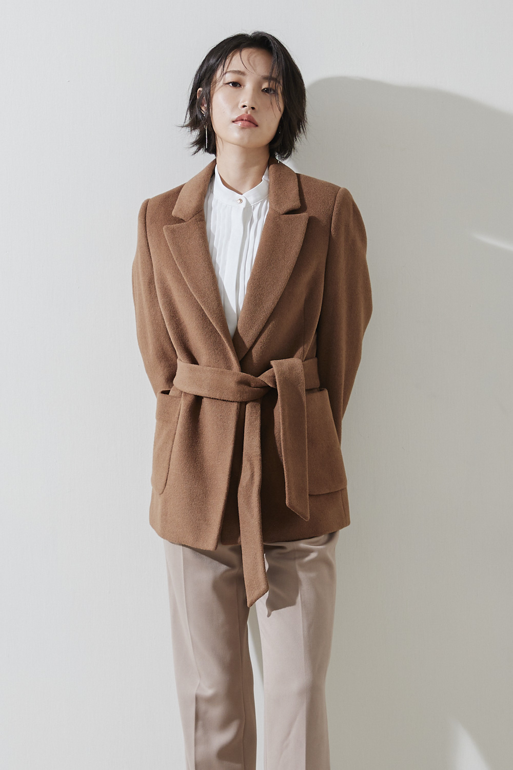 SST&C #Online Exclusive  Camel Strappy Short Coat | 8162210009  (Outlet)_5