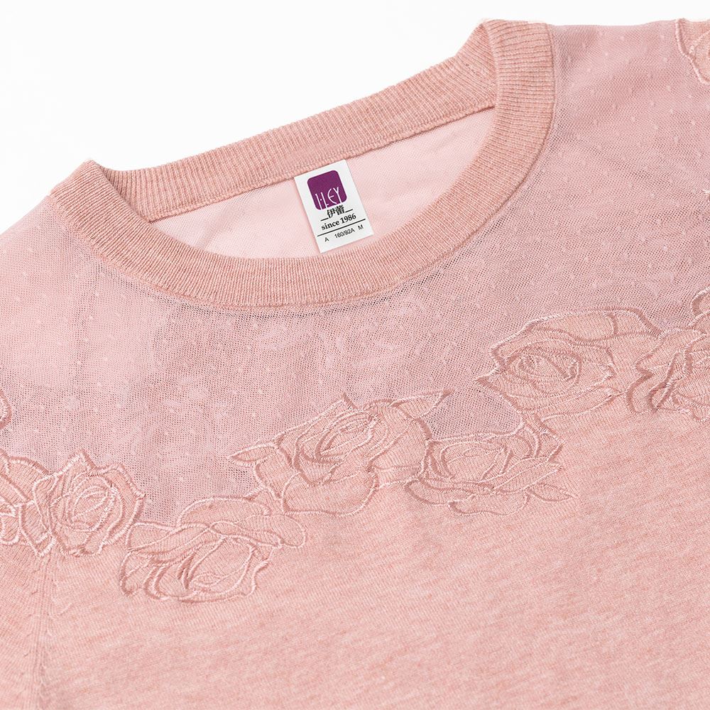 ILEY伊蕾 玫瑰刺繡拼接波點網紗透視針織上衣(淺粉色；M-XL)1224075049_2