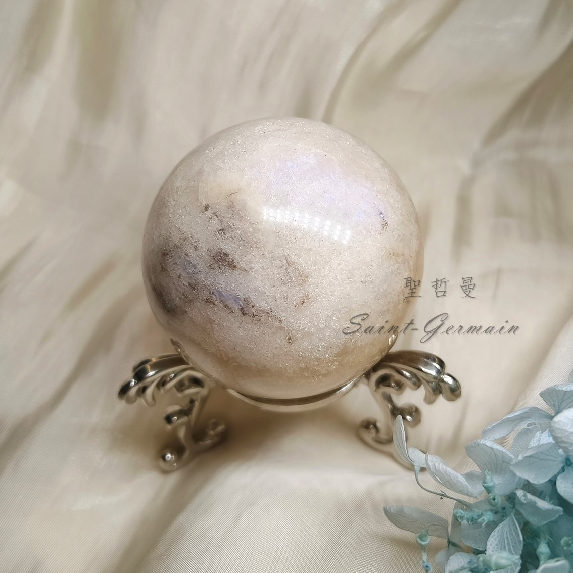 ☼☾ 精品藍暈月光球1號-附歐風典雅球座(銀款)(Moonstone) ~連結漢尼爾天使長、能安定與平衡情緒的美麗寶石_2