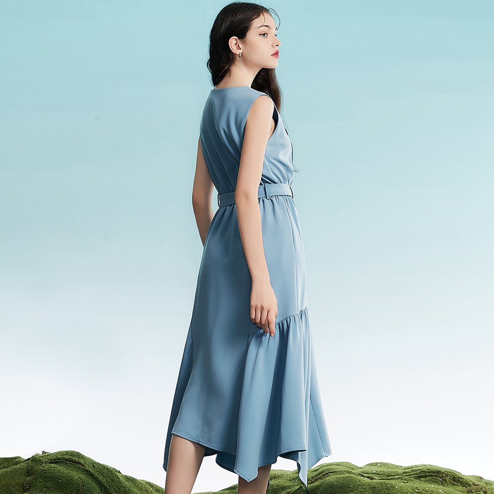 OUWEY歐薇 都會排釦不規則裙擺背心洋裝(藍色；S-L)3232397504_5