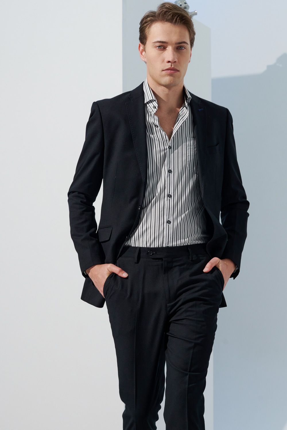SST&C #Online Exclusive  Black Textured Slim Fit Suit Jacket | 0112302002  (Outlet)_0