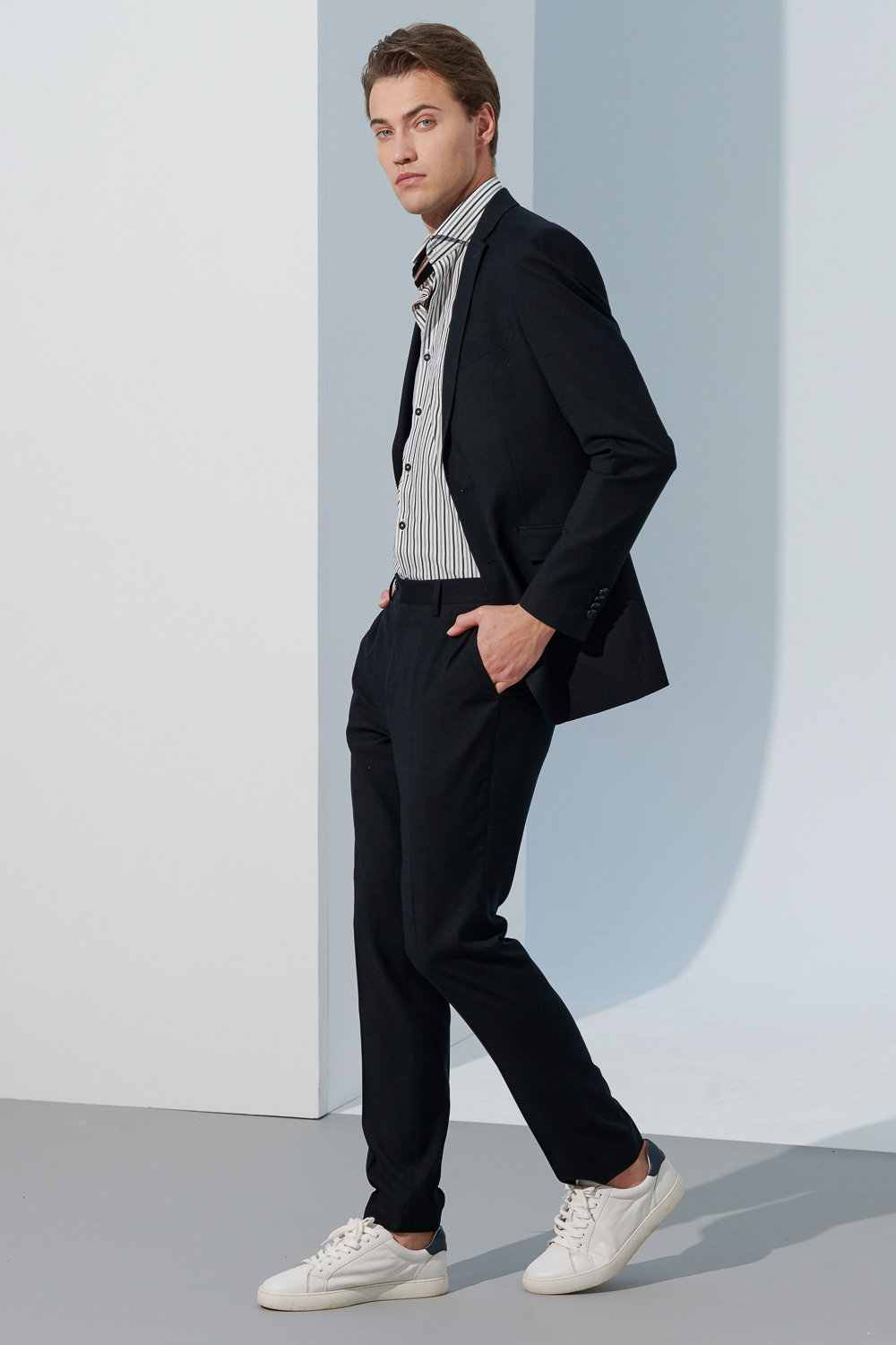 SST&C #Online Exclusive  Black Textured Slim Fit Suit Jacket | 0112302002  (Outlet)_3