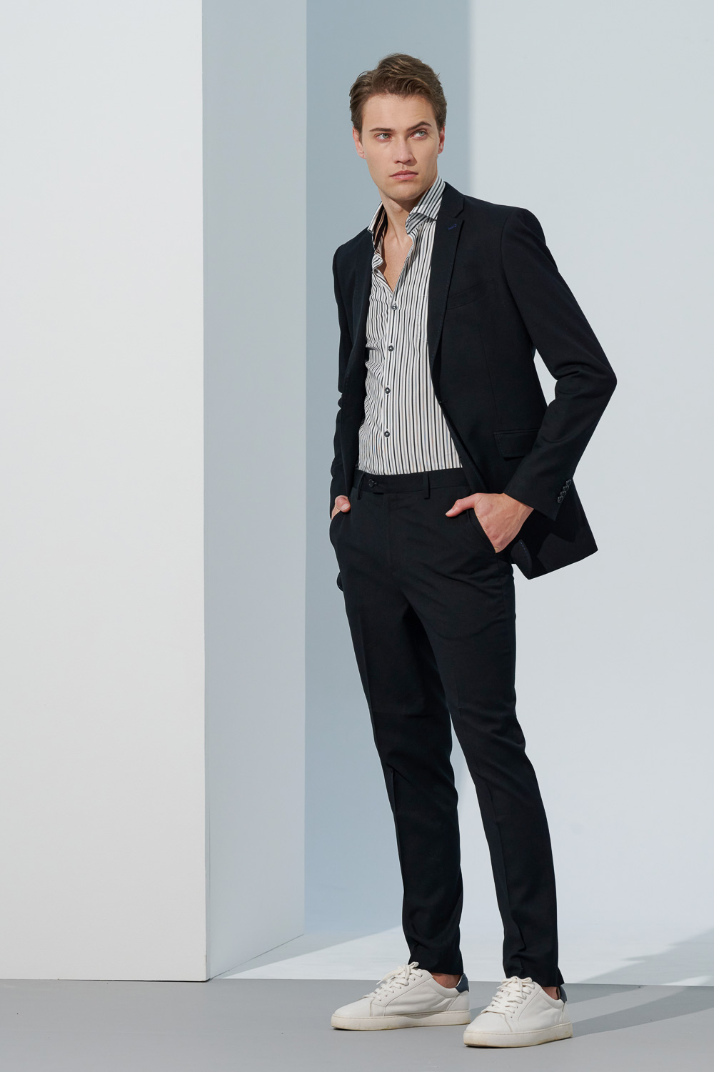 SST&C #Online Exclusive  Black Textured Slim Fit Suit Jacket | 0112302002  (Outlet)_4