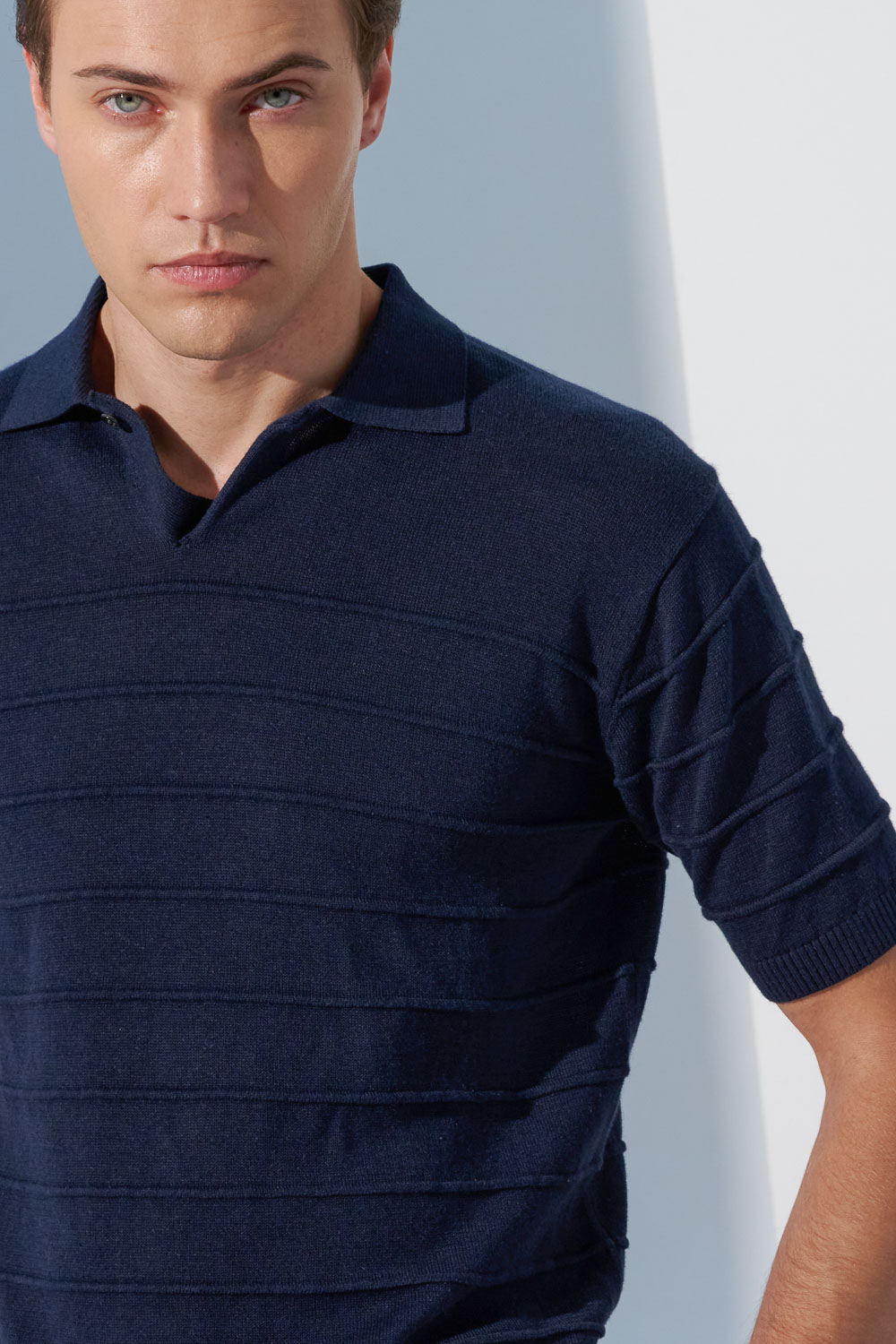 SST&C Ink Blue Single-Button Cotton and Linen Polo Collar Sweater | 1112302007  (Outlet)_5
