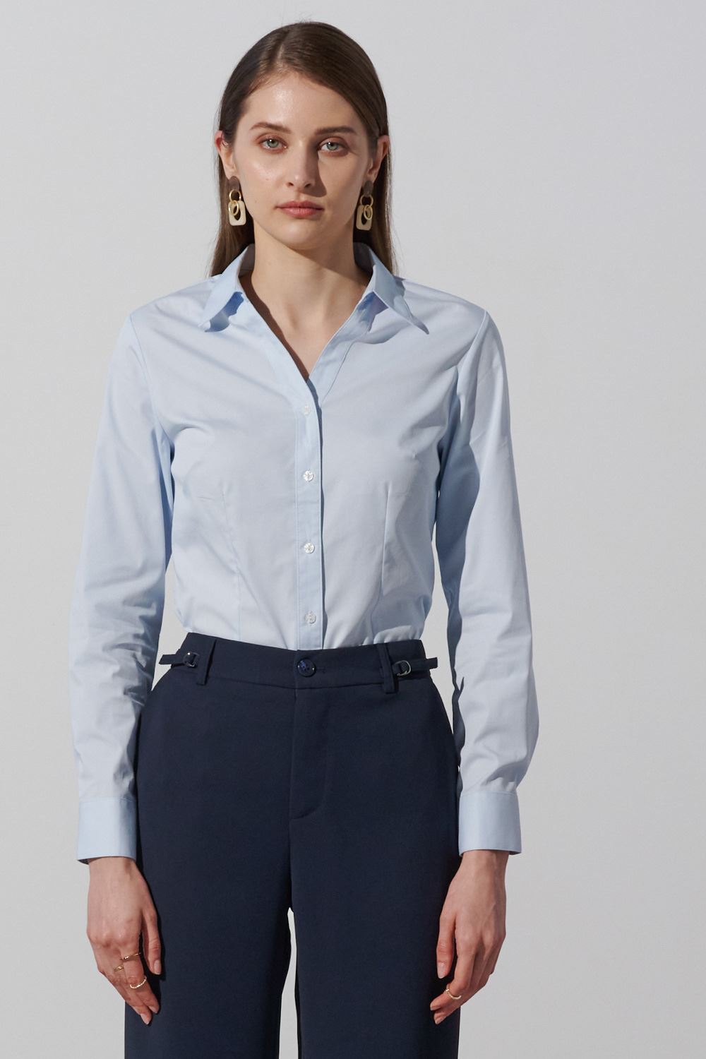 SST&C Light Ice Blue Basic V-Neck Slim Shirt | 7562302002  (Outlet)_3