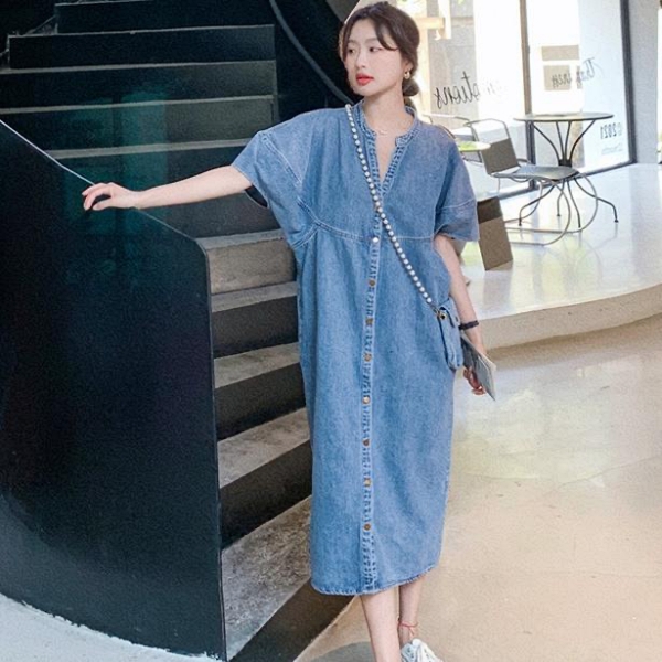 連身裙．牛仔排釦寬鬆短袖V領長洋裝．白鳥麗子_8