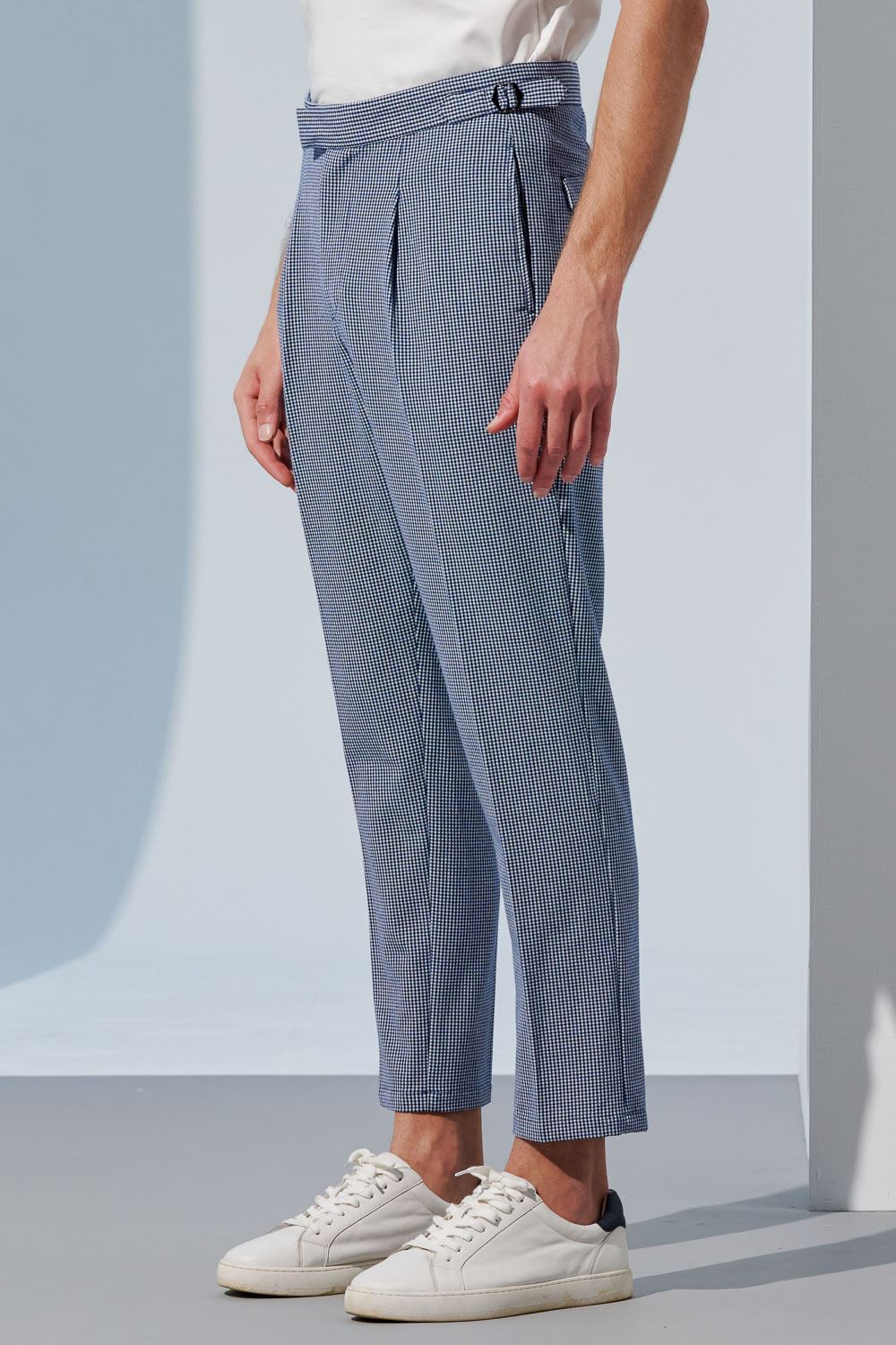 SST&C Sky Blue Houndstooth Loose-Fit Pleated Track Trousers | 1212303003  (Outlet)_1