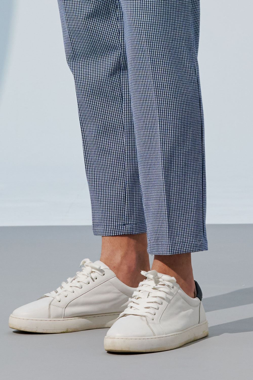 SST&C Sky Blue Houndstooth Loose-Fit Pleated Track Trousers | 1212303003  (Outlet)_5