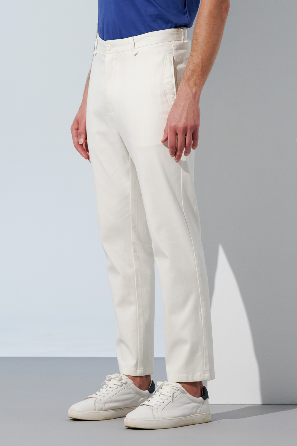 SST&C Simple White Straight-Leg Elastic Casual Trousers | 1212303006  (Outlet)_2