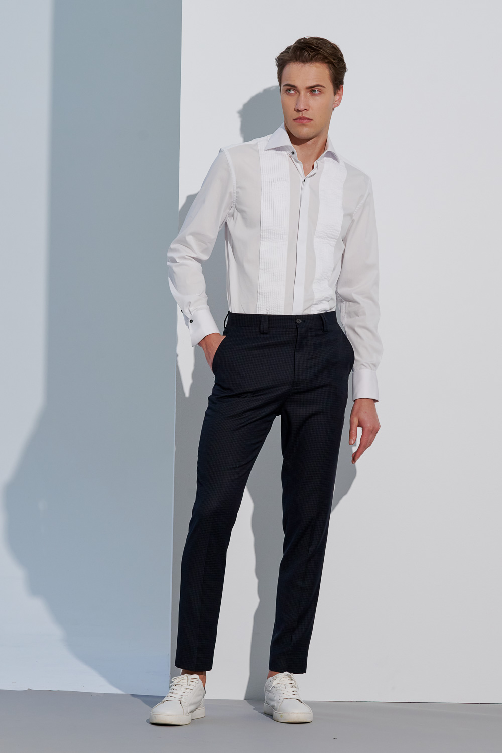 SST&C #Elastic Fit  Slim Fit White Shirt With Pleated Italian Cuffs On The Front | 0312303025  (Outlet)_3
