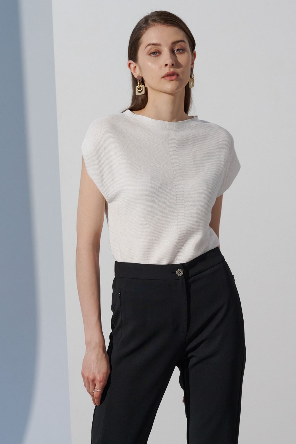 SST&C White Simple Sleeveless Sweater | 8662303001  (Outlet)_0