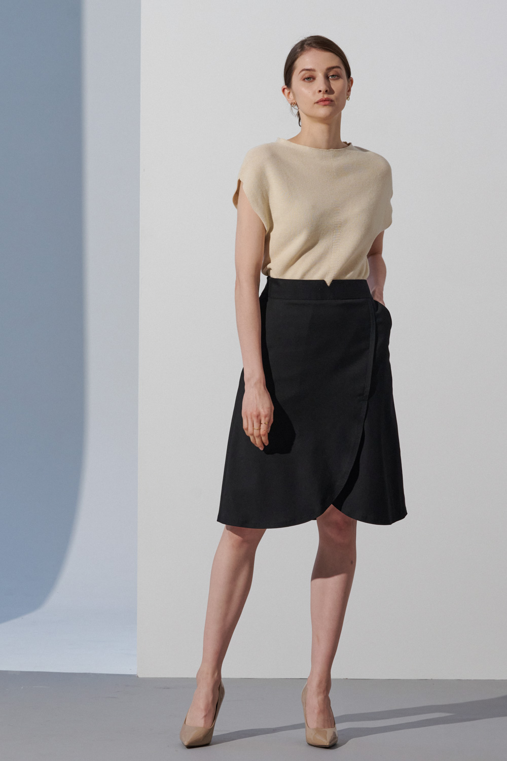 SST&C Apricot Simple Sleeveless Sweater | 8662303002  (Outlet)_2