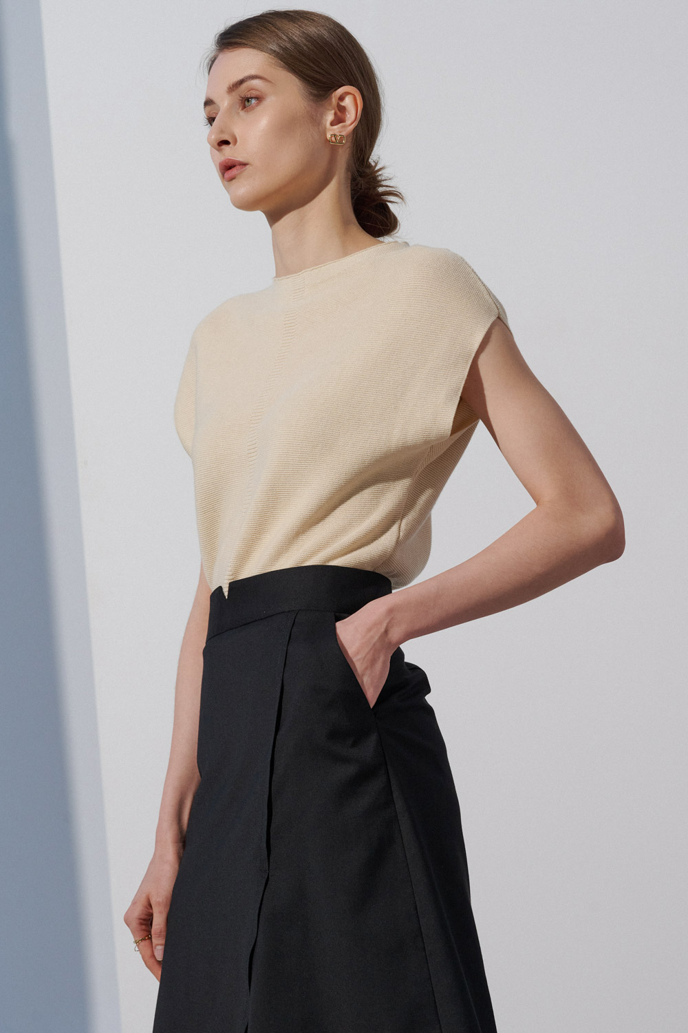 SST&C Apricot Simple Sleeveless Sweater | 8662303002  (Outlet)_3