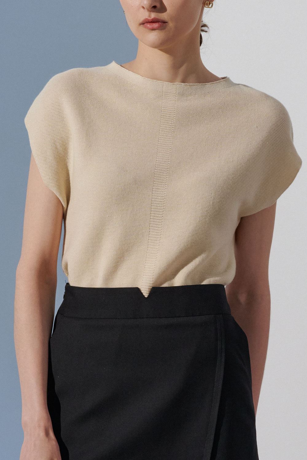 SST&C Apricot Simple Sleeveless Sweater | 8662303002  (Outlet)_5