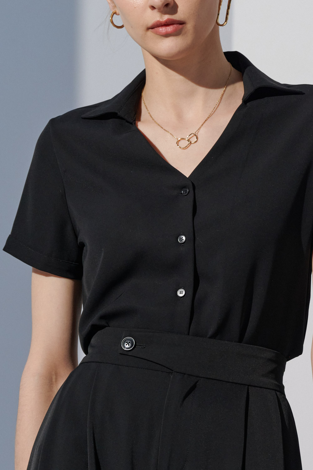 SST&C Black V-Neck Short-Sleeved Top | 7662303005  (Outlet)_6