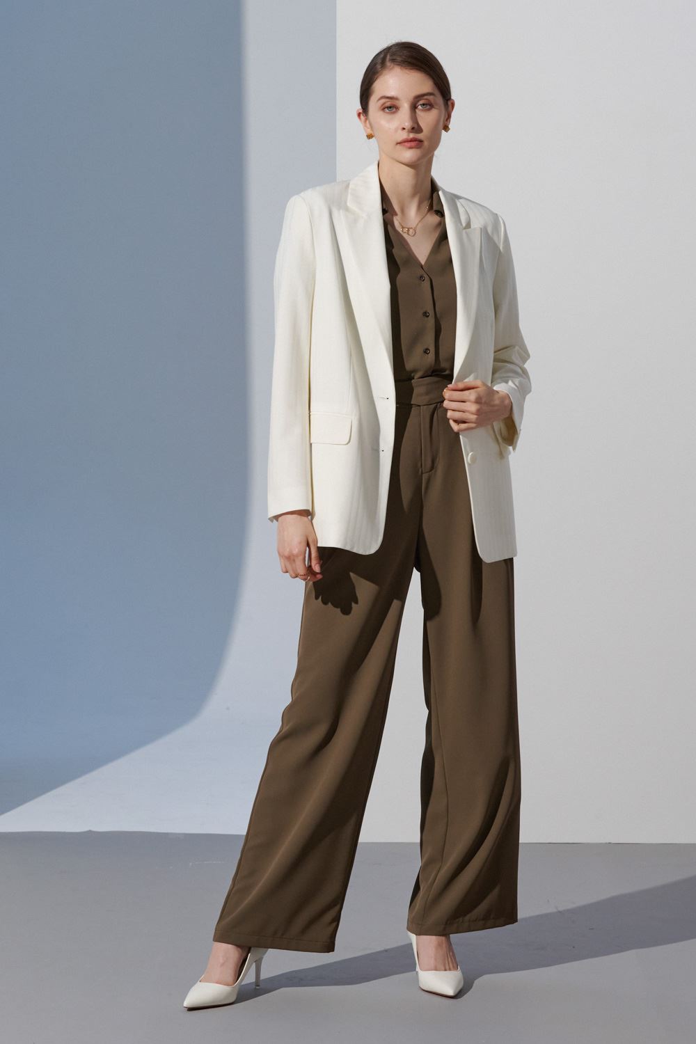 SST&C Brown High Waist Pleated Wide Trousers | 8262303004  (Outlet)_3