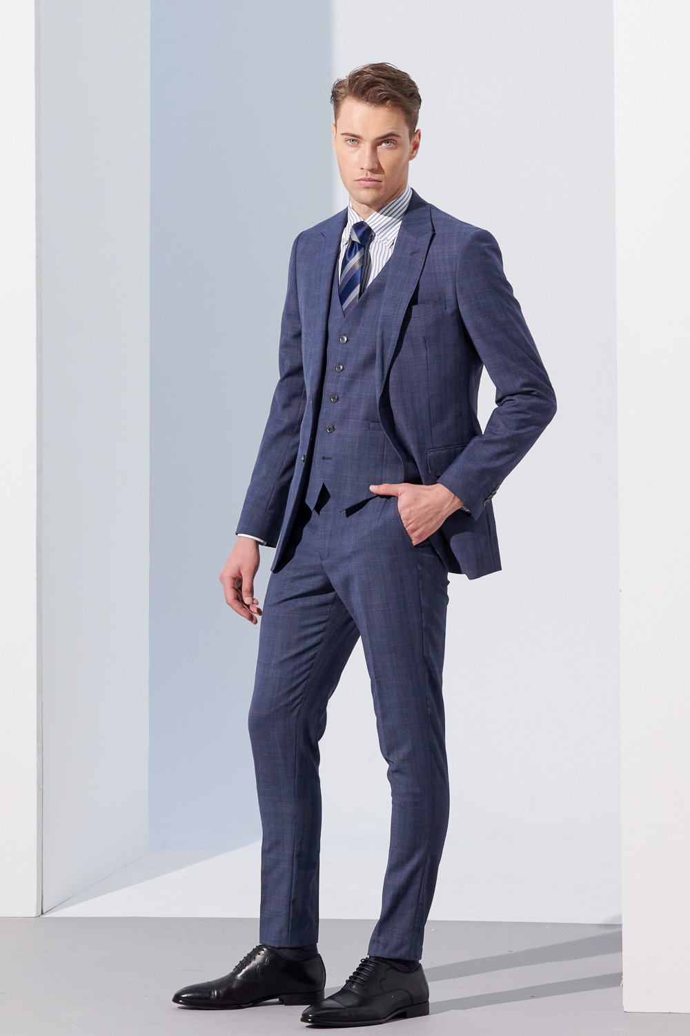 SST&C Gray and Blue Check Pattern Machine Washable Tailored Suit Vest | 0512304004  (Outlet)_2