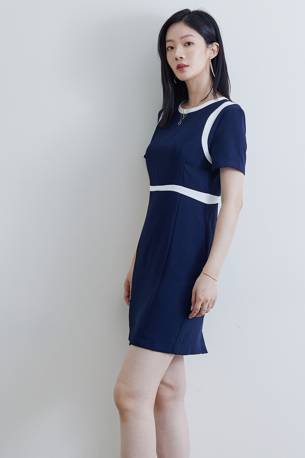 SST&C #Online Exclusive  Navy Blue Round Neck Dress With Contrasting Color Stitching Design | 8562111003  (Outlet)_2