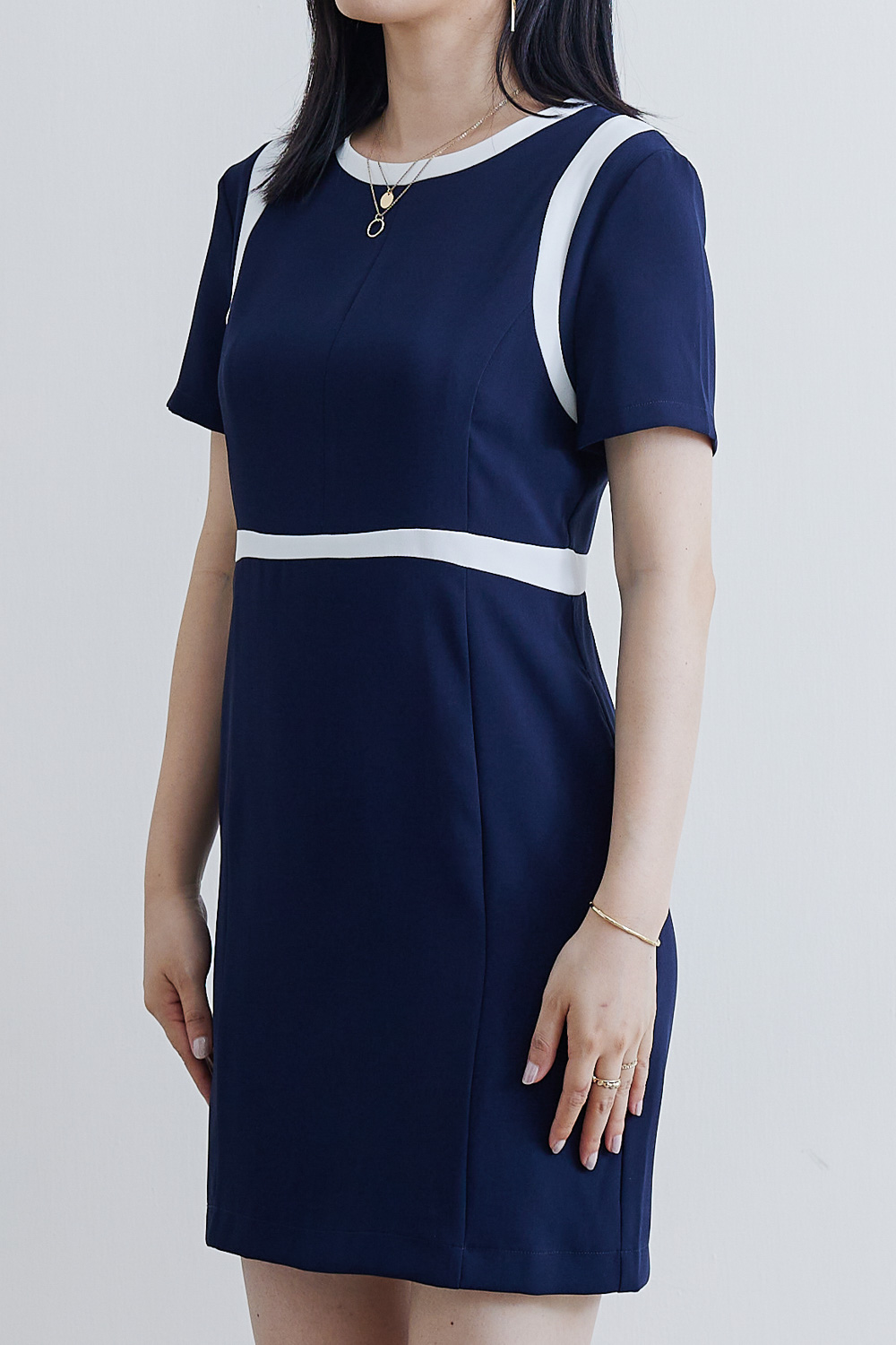 SST&C #Online Exclusive  Navy Blue Round Neck Dress With Contrasting Color Stitching Design | 8562111003  (Outlet)_4
