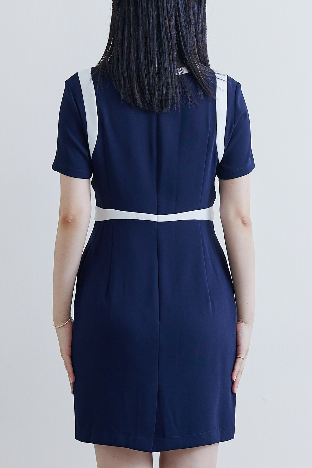 SST&C #Online Exclusive  Navy Blue Round Neck Dress With Contrasting Color Stitching Design | 8562111003  (Outlet)_5