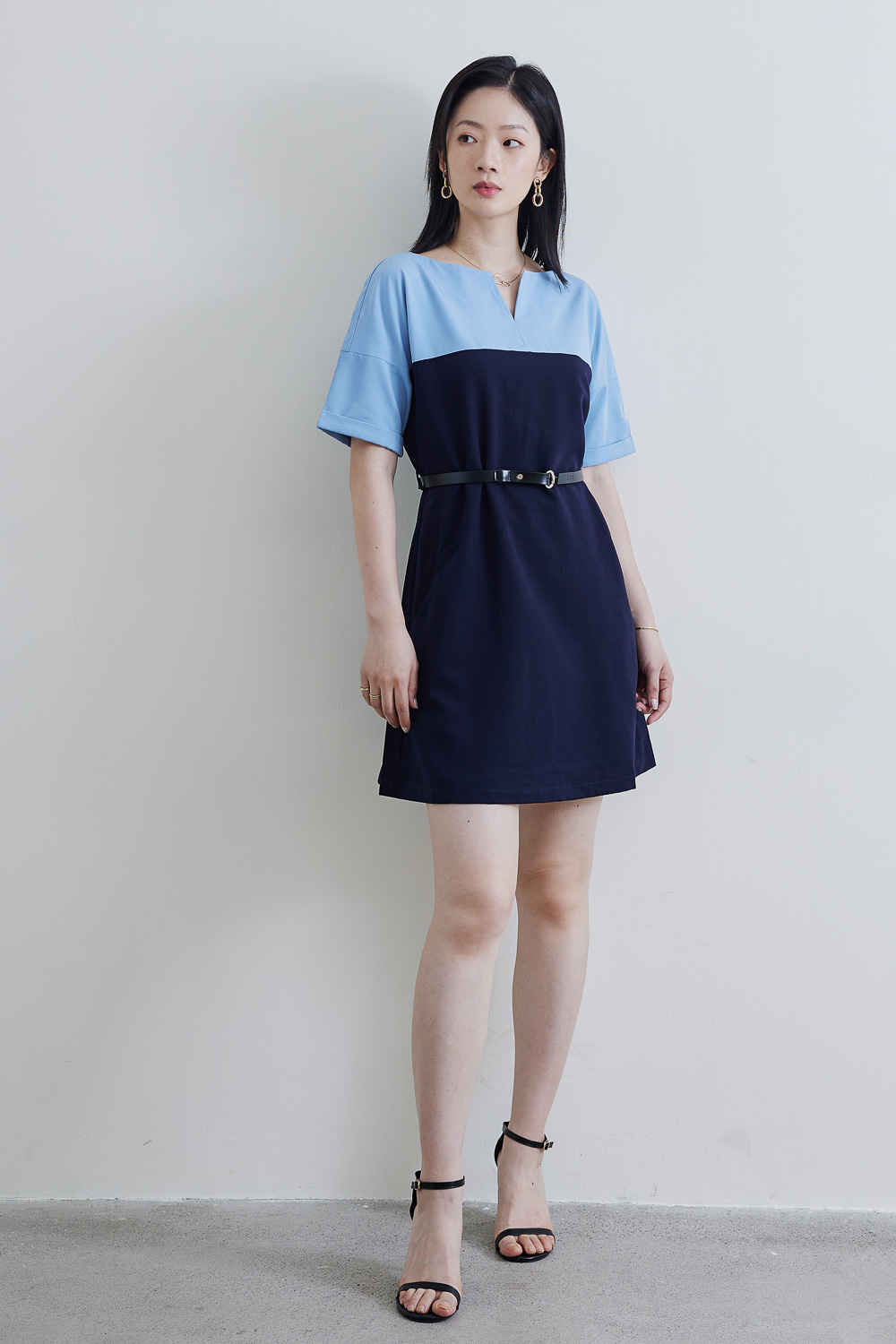 SST&C #網路獨賣款 天空藍撞色附腰帶洋裝 | 8562206002 (outlet)_1