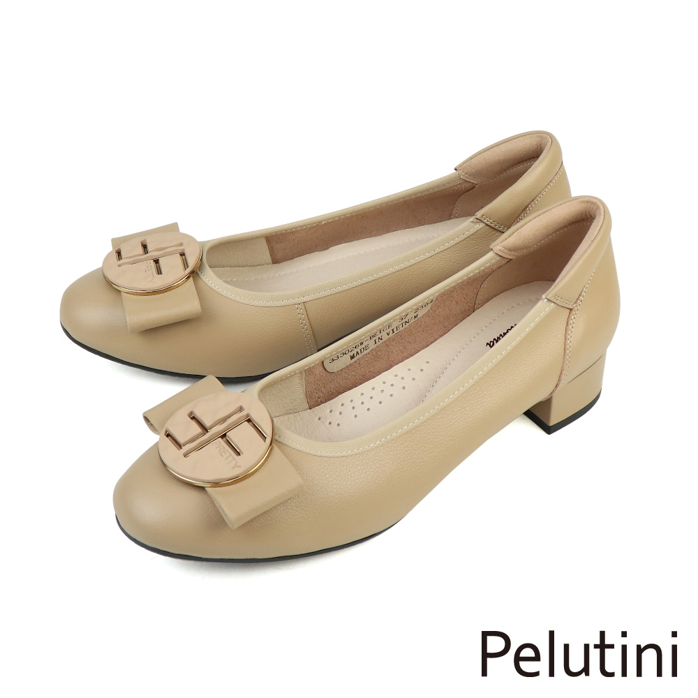 【Pelutini】優雅金屬蝴蝶結釦飾高跟鞋 卡其色(333026W-BE)