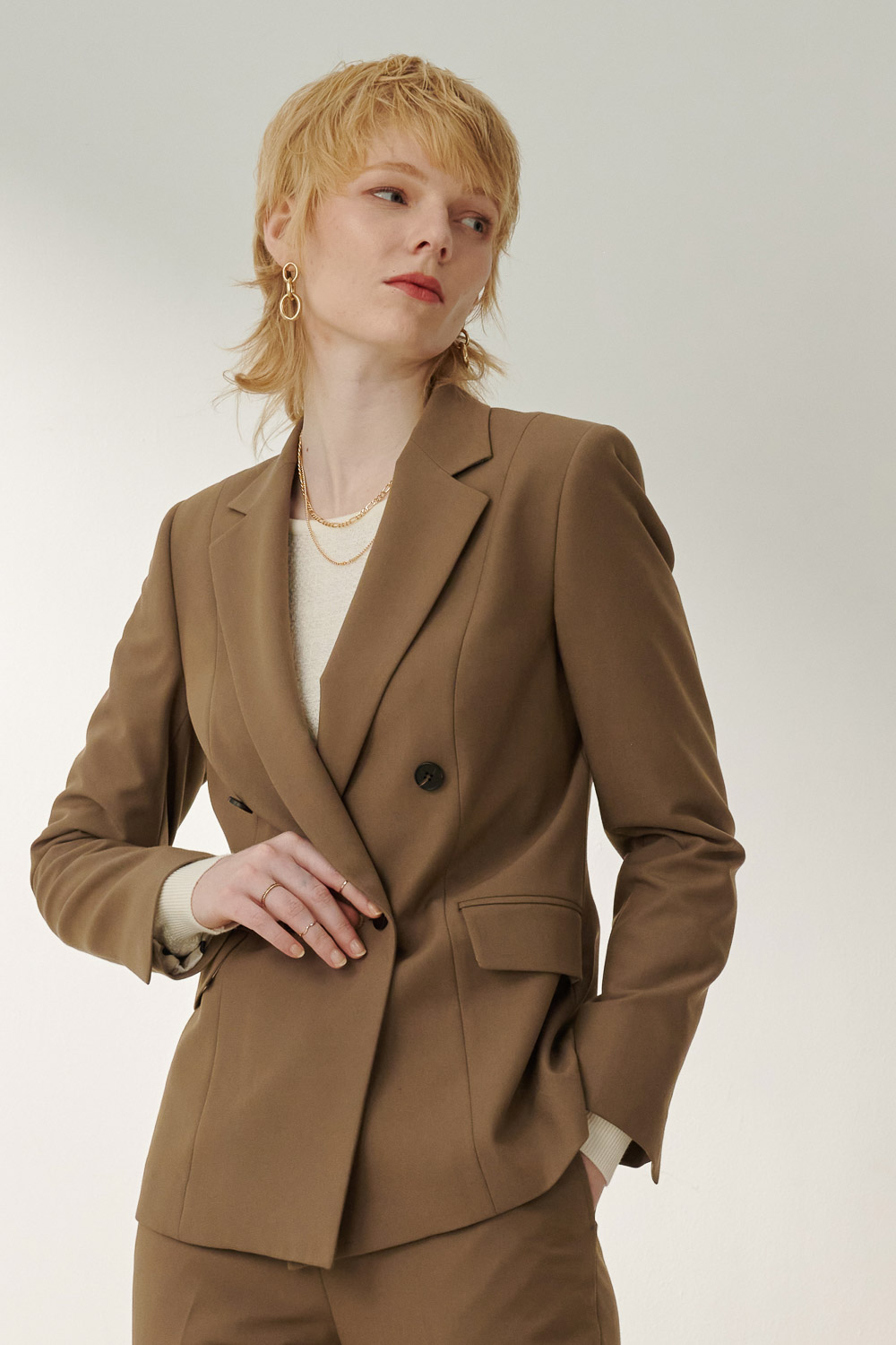SST&C Khaki Square-Neck Double-Breasted Suit Jacket | 7162308003  (Outlet)_1
