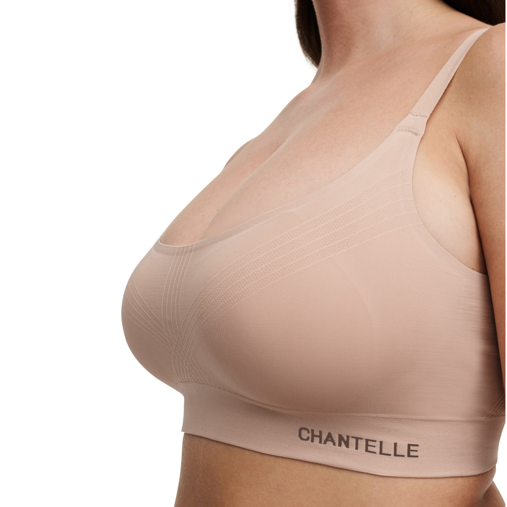 【Chantelle Lab】有襯墊無痕內衣>S-XL>膚色(10U10_00Q)【Smooth Comfort】_1